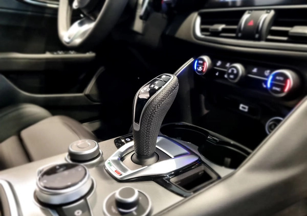 Alfa Romeo Giulia cena 237900 przebieg: 1, rok produkcji 2024 z Kutno małe 254